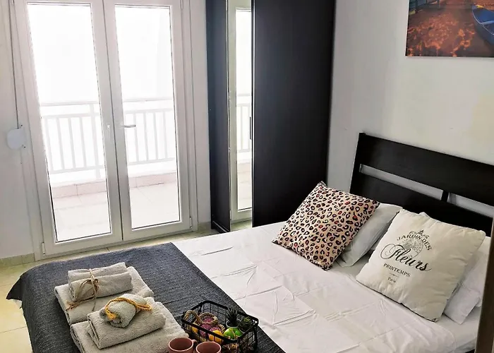 Las Hermanas For 2 * Peraía